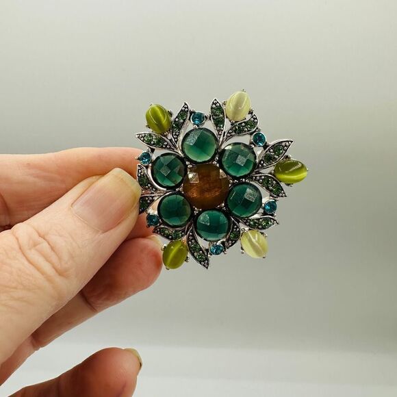 Vintage Flower Beaded Crystal Brooch - Picture 4 of 6